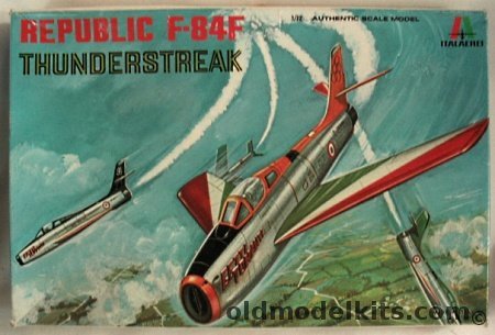 Italaerei 1/72 F-84F Thunderstreak - USAF or Italian Getti Tonanti Acrobatic Team, 107 plastic model kit